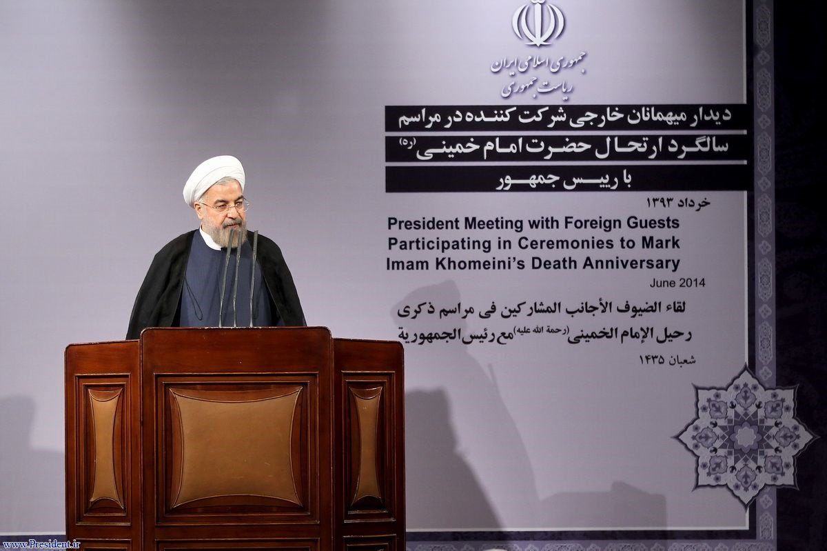 روحانی: امام خواست در عمل نشان دهد که جمهوریت در کنار اسلامیت است