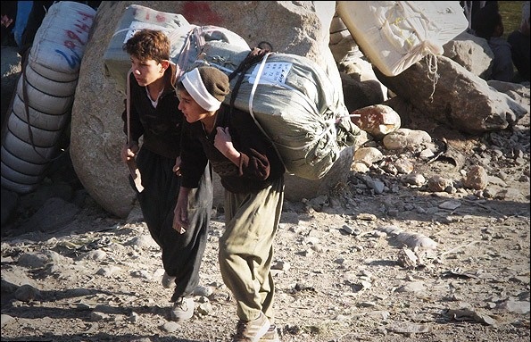 قاچاقچیان اقتصاد ایران را در اختیار می گیرند؟/ راه های قاچاق به ایران را ببینید 