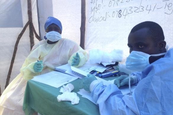 سازمان بهداشت جهانی: ارسال داروی آزمایش نشده ابولا  توسط آمریکا غیراخلاقی نیست