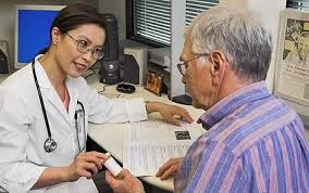 درآمد پزشکان در کشورهای پیشرفته جهان چقدر است؟/ چه نسبتی از درآمد سرانه سهم پزشکان است؟