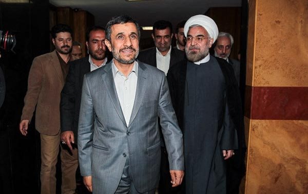 دولت روحانی گروگان استخدام های احمدی نژاد