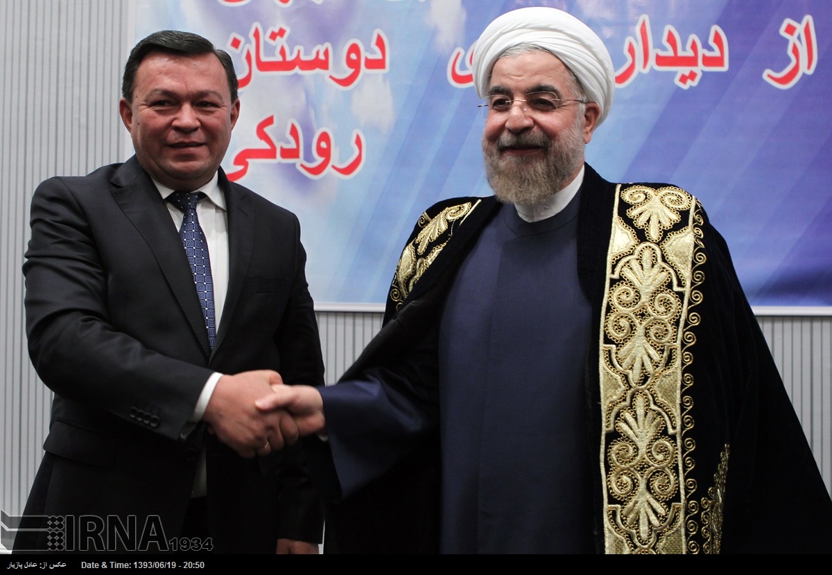 امیراحمدیان: ایرانیان به جای سرمایه گذاری در کشورهای حاشیه خلیج فارس در تاجیکستان سرمایه گذاری کنند