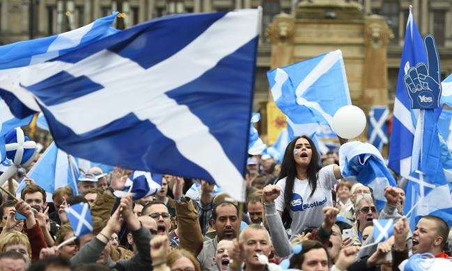 پایان همه پرسی استقلال اسکاتلند/ شمارش آراء به نیمه رسید/مخالفان استقلال پیشتازند