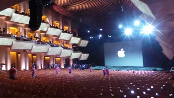 کنفرانس اپل و رونمایی از آیفون6 