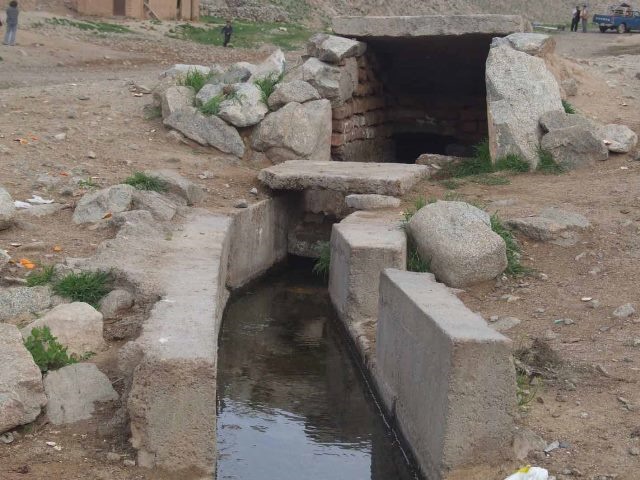 قنات‌ها جان آثار تاریخی کرمان را می گیرند