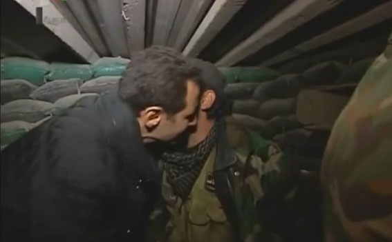 عید دیدنی بشار اسد با نظامیان در خط مقدم جبهه