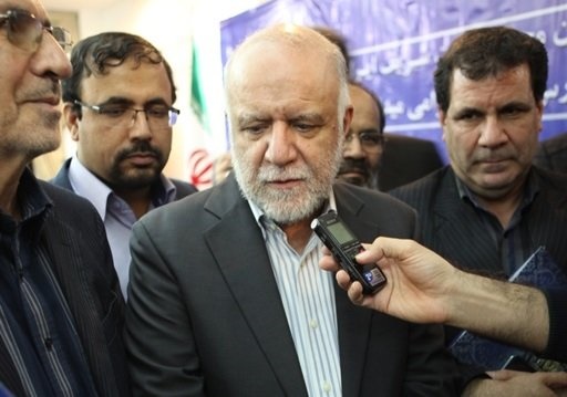 زنگنه: تحریم ایران لغو شود، روند قیمت نفت منطقی می‌شود/ پالایشگاه‌سازی را متوقف نمی‌کنیم