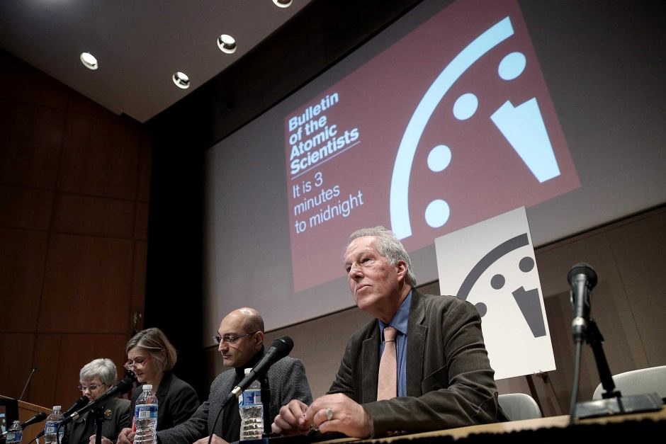 ساعت آخرالزمان تکان خورد: تا نابودی زمین فقط 3 دقیقه باقی است