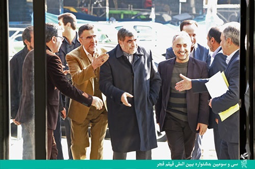 بازدید وزیر فرهنگ و ارشاد اسلامی از دبیرخانه سی و سومین جشنواره فیلم فجر