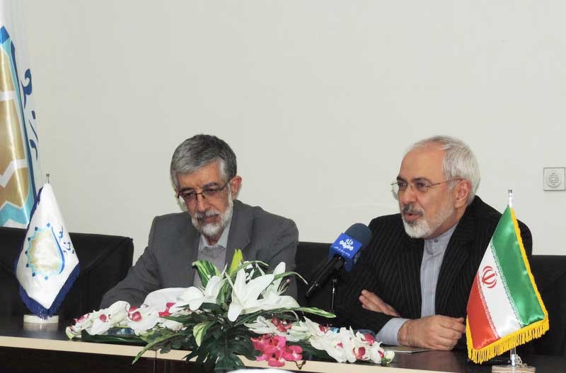 ظریف:  باید کرسی‌های از دست رفته آموزش زبان فارسی درجهان را احیا کنیم/توصیف حدادعادل از وزیرخارجه