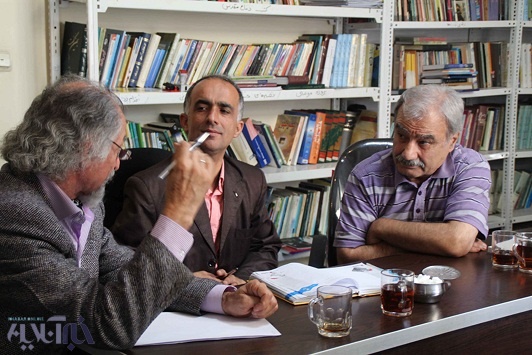 دیدار گروه پژوهشی اطلس هنرمندان استان مازندران با مرد شماره یک تدوین کشور دیدار گروه پژوهشی اطلس هنرمندان استان مازندران با مرد شماره یک تدوین کشور