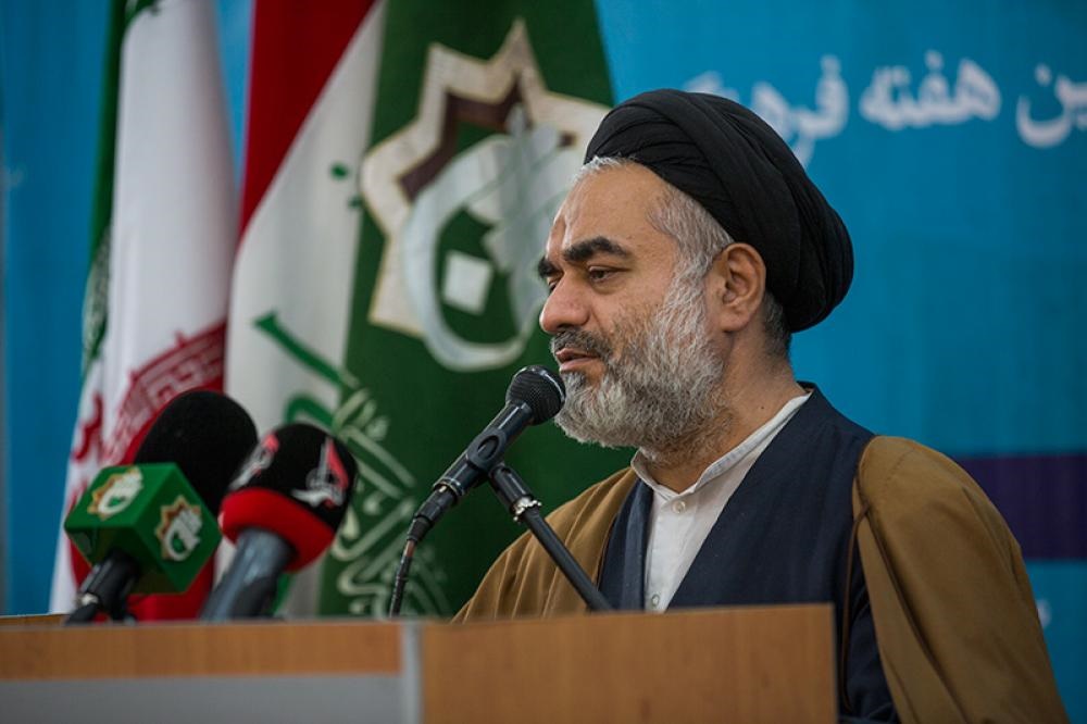 امام جمعه موقت اصفهان: اصولگرا و اصلاح‌طلب اختلاف اساسی ندارند/ اختلافات بر سر مسایل فرعی است