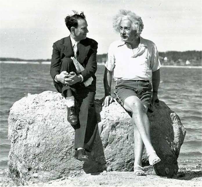 آلبرت اینشتین در یک روز تابستانی