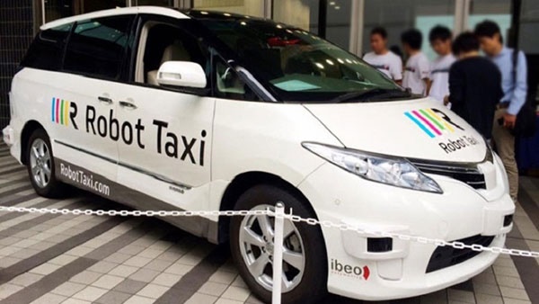 آزمایش تاکسی‌های بدون راننده در ژاپن/عکس