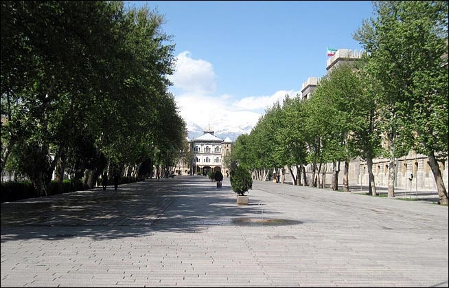 شهرداری میدان مشق را از وزارت خارجه می‌گیرد تا موزه کند