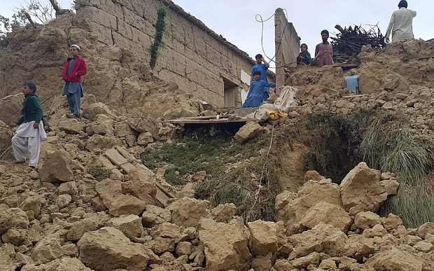 جدیدترین آمار از کشته شدگان زلزله افغانستان/برف و باران شدید دسترسی به مناطق زلزله زده را سخت کرده