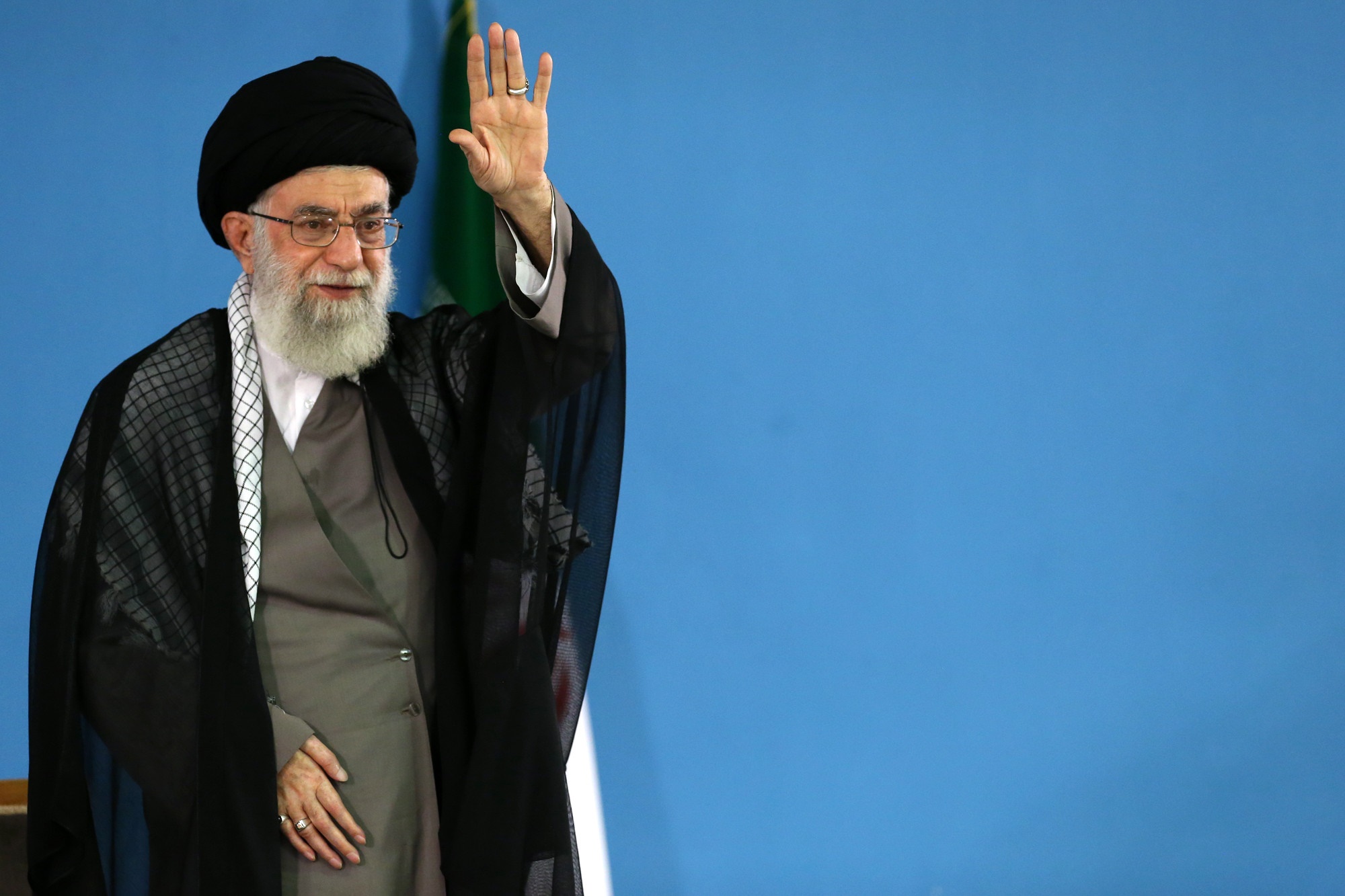 رهبر معظم انقلاب: در مذاکرات هسته ای طرف ایرانی حواسش جمع بود/ مذاکره با آمریکا ممنوع است