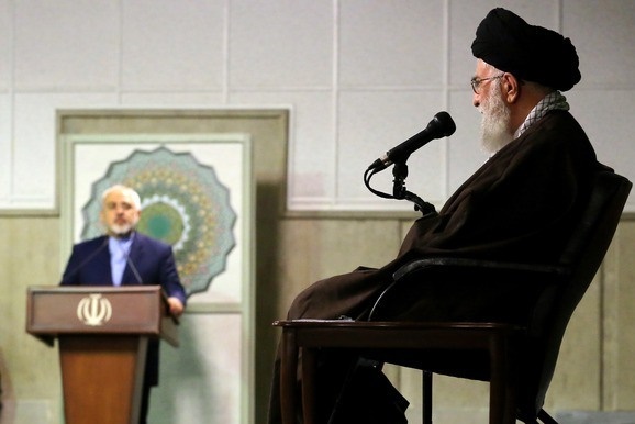 رهبر معظم انقلاب: آقای دکتر ظریف و همکارانشان آزمون خوبی، از سر گذراندند/ برای شما عزیزان دعا می کنم