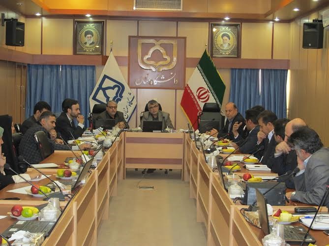 مدیر کل آموزش و پژوهش استانداری: از پایان نامه های کاربردی حمایت می شود مدیر کل آموزش و پژوهش استانداری: از پایان نامه های کاربردی حمایت می شود