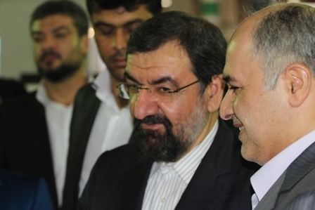 دبیر مجمع تشخیص مصلحت نظام در غرفه استان خوزستان حضور یافت