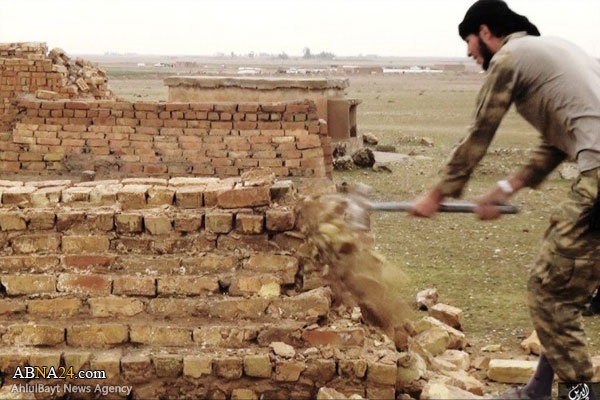 قبرستان دیگری که داعش تخریب کرد/ تصاویر