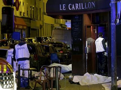روی خط اخبار پاریس / حمله‌ی پلیس به سالن کنسرت / دو گروگانگیر کشته شدند