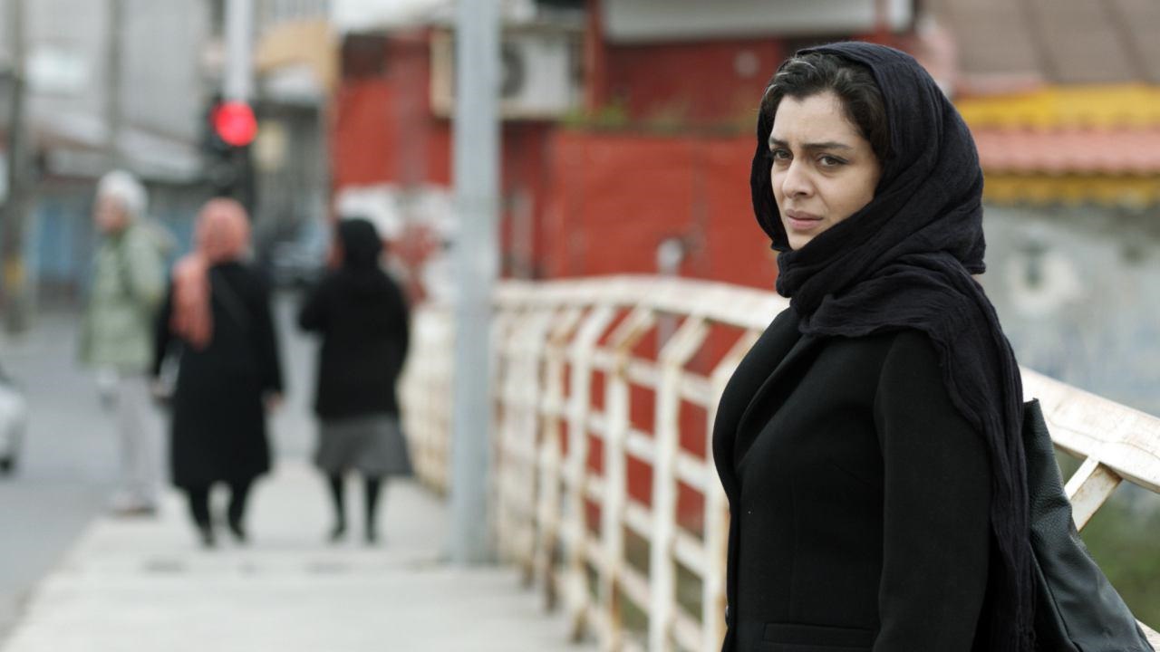 پوستر فیلم سینمایی «ناهید» رونمایی شد/ آغاز اکران از چهارشنبه 27 آبان‌ماه