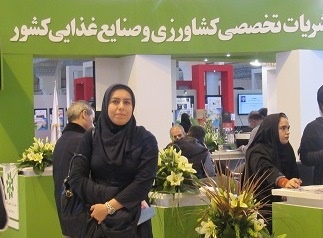 بازدید مسئول روابط عمومی تعاون روستایی استان البرز از بیست و یکمین نمایشگاه مطبوعات در تهران 