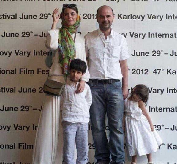 تیپ متفاوت لیلا حاتمی در کنار همسر و فرزندانش/ عکس