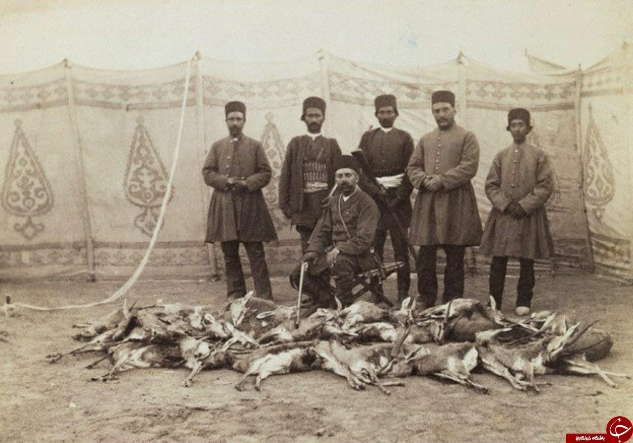 شکار غزال به دست شکارچیان قاجاری