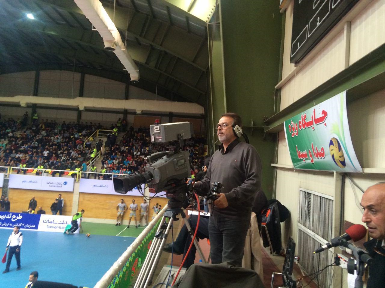 تکرار پخش ساخت عروسک بجای نمایش حساس ترین دیدار فصل والیبال ارومیه