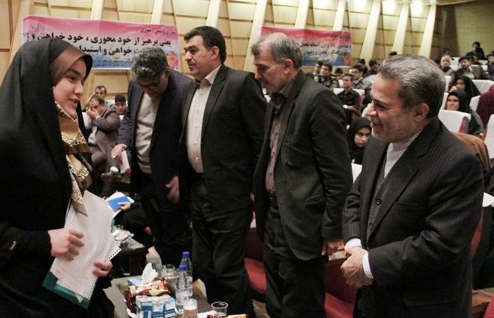 پاسخ 7 هزار دانش آموز استان یزد به پرسش مهر 93