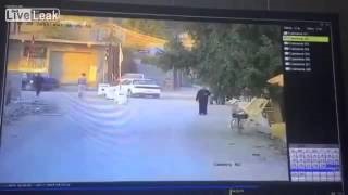  لحظه انفجار خودرو بمب گذاری شده در عراق