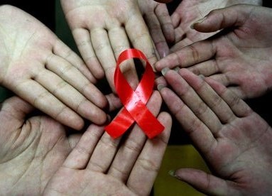 تخمین وجود بیش از 12 هزار بیمار آلوده به HIV در کرمانشاه/وجود 72 مرکز تشخیص و پیشگیری HIV در استان