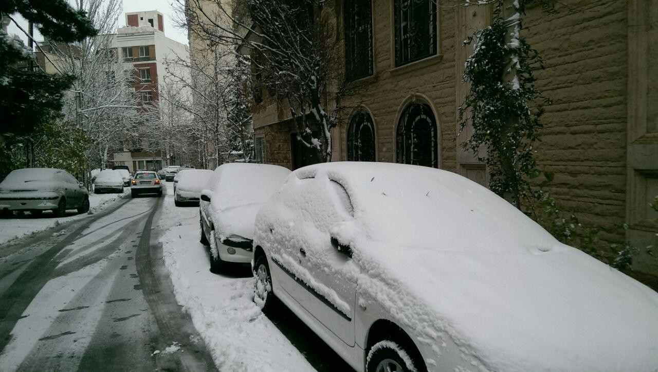 کوچه پس کوچه های برفی امروز صبح شمال تهران