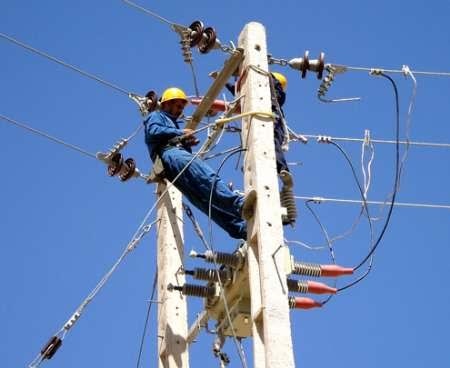 اجرای 5 پروژه اصلاح و بهینه سازی شبکه های توزیع برق در شهرستان سمنان