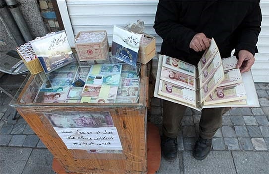 بازار اسکناس نو بازهم داغ شد/ اسکناس های بسته بندی شده از کجا می آیند؟