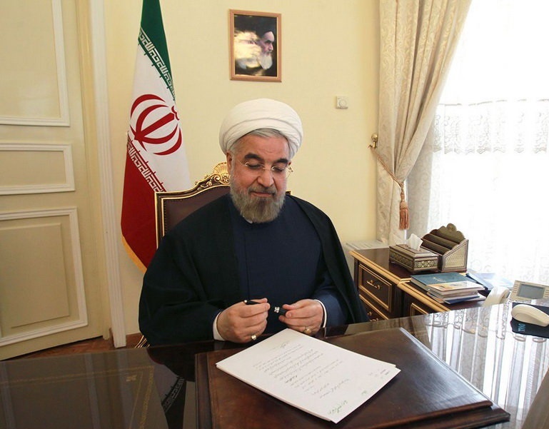 روحانی:طرح امکان‌سنجی انتقال پایتخت سیاسی می‌تواند مشکلات کنونی را به حداقل برساند