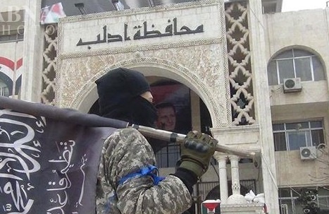 تروریستها شهر ادلب را تصرف کردند 