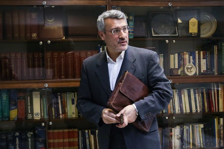 بعیدی نژاد: دولت خلاف مصوبه مجلس درباره پروتکل الحاقی عمل نمی کند