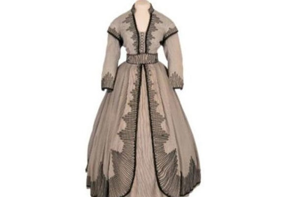 لباس اسکارلت اوهارا ۱۳۷ هزار دلار فروخته شد
