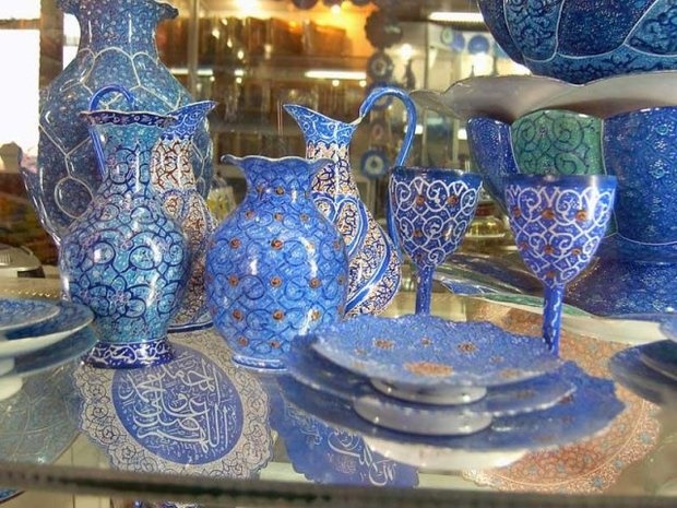 ویترین های صنایع دستی در دستگاه های دولتی البرز مستقر می شود