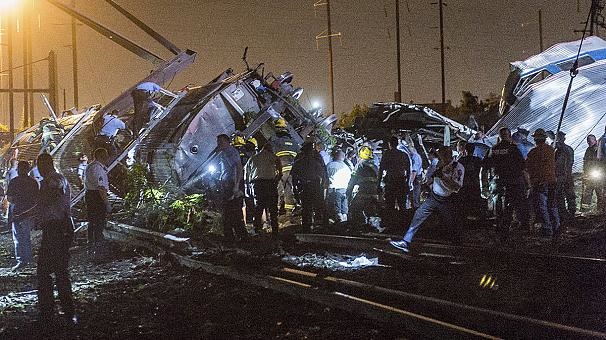 تصادف قطار در فیلادلفیا فاجعه آفرید