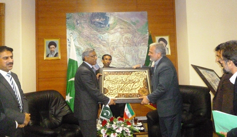 دیدار فرماندار ویژه چابهار و سفیر پاکستان در ایران/ مبادلات اقتصادی نیم میلیارد دلاری باید ۱۰برابر شود
