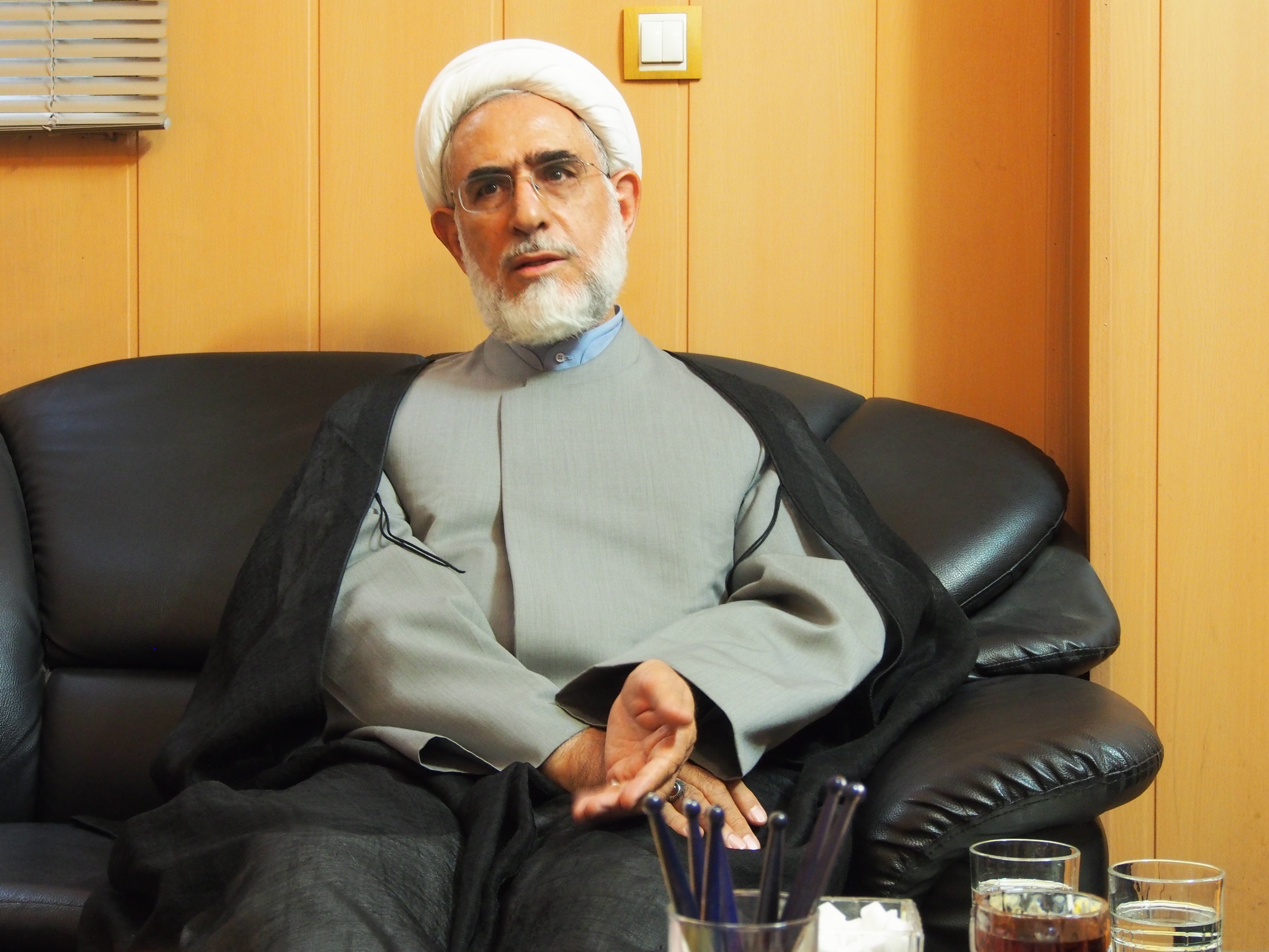 منتجب نیا:شورای راهبردی منحل شود،به وحدت می رسیم/چرا یک روزنامه اصلاح طلب تیتر عبور از روحانی زد؟!