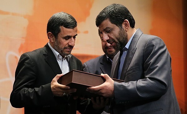 ضرغامی و حامیان احمدی نژاد در راه مجلس