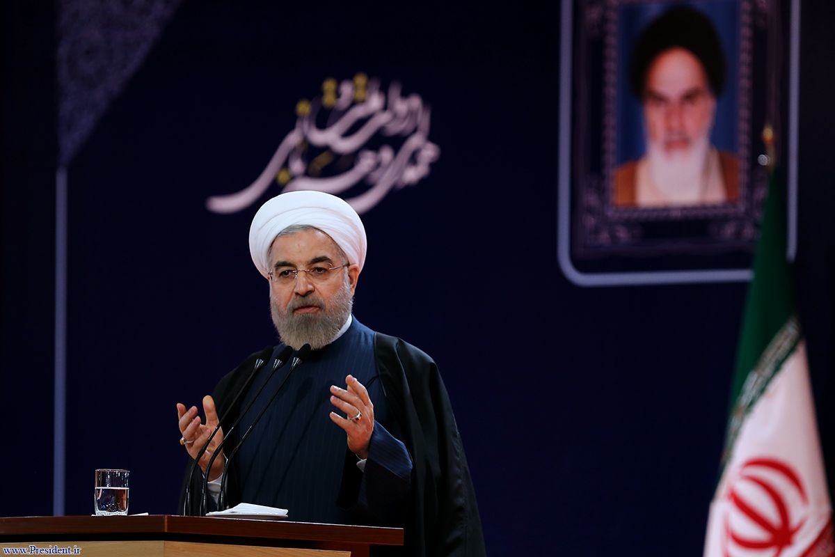 روحانی:اگر قرار باشد نظارت بر کتاب سلیقه ای باشد، چاپ اول مجاز،چاپ دوم ممنوع و چاپ سوم مستحب می شود