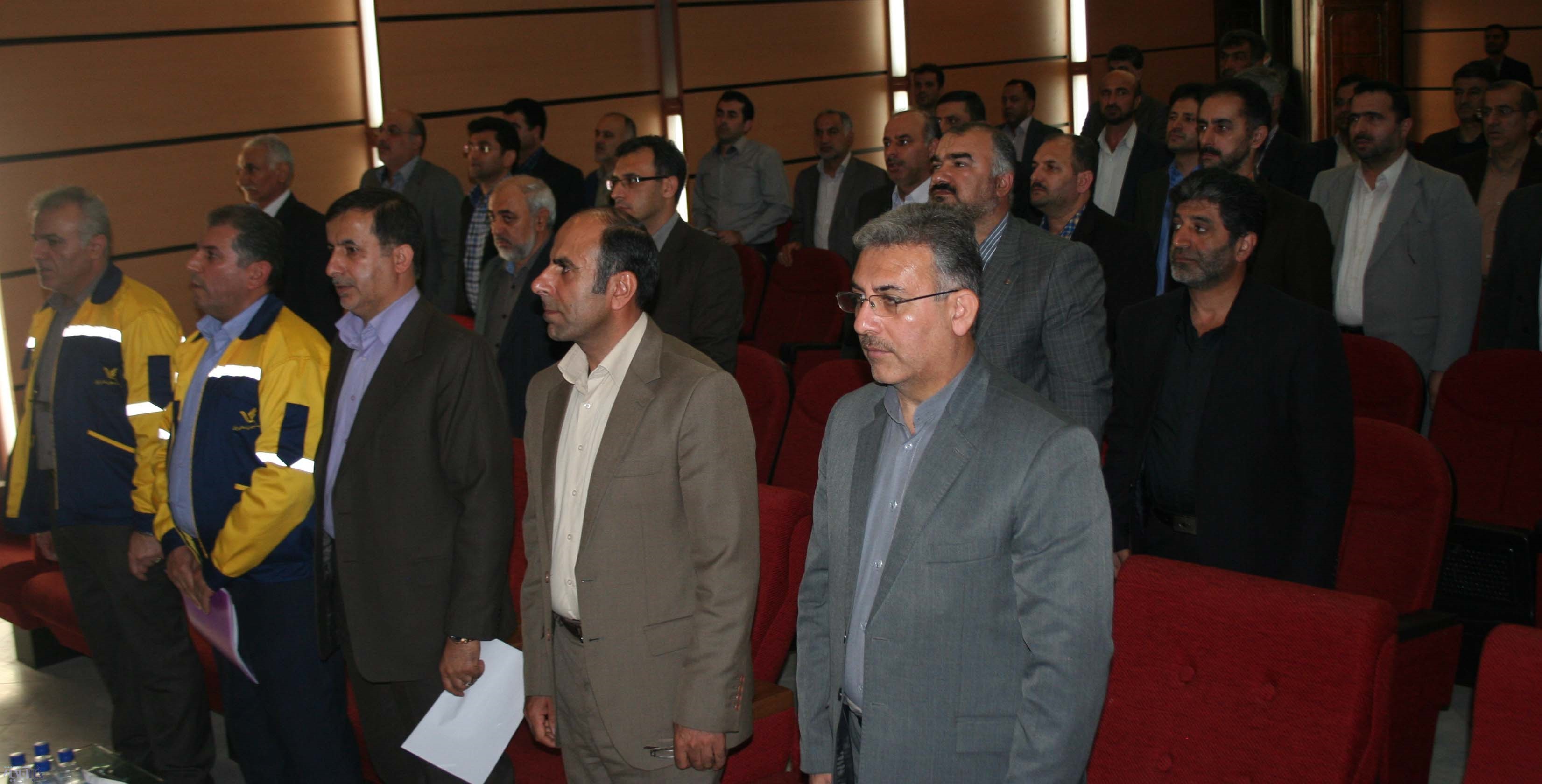 برگزاری نشست  مشترک مسئولان پست و ثبت اسنادو املاک استان مازندران