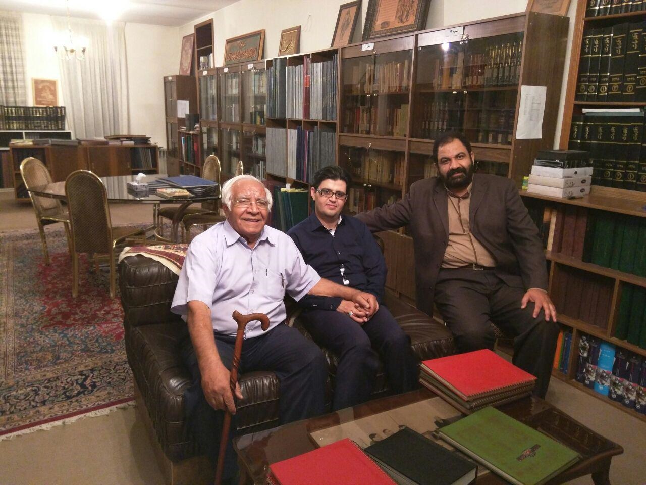 جلسه دبیر جشنواره هفته فرهنگی کرمان با محمد صنعتی