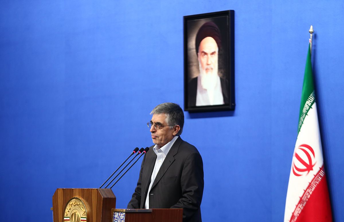 تصاویری از چپ ها و راست ها در دیدار روحانی/ مراسمی که با سخنرانی کرباسچی حاشیه ساز شد